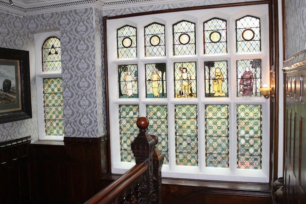 Oakwood Hall Hotel Bingley Bagian luar foto
