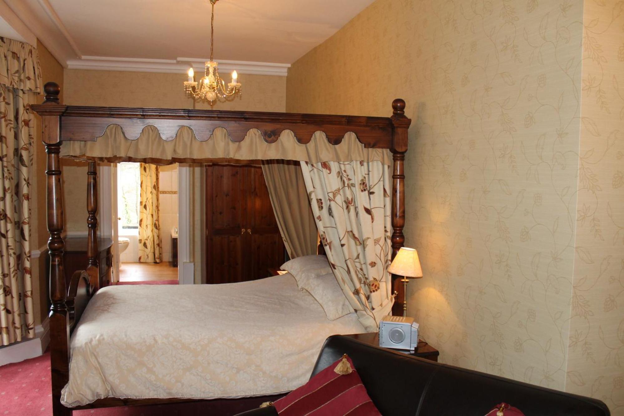 Oakwood Hall Hotel Bingley Bagian luar foto